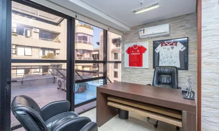 Sala comercial à venda na Avenida Praia de Belas, 2174, Praia de Belas, Porto Alegre por R$ 850.000