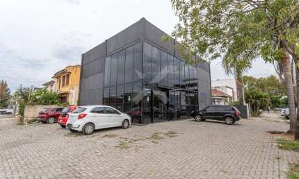 Prédio para alugar na Rua Buarque de Macedo, 361, São Geraldo, Porto Alegre por R$ 15.000