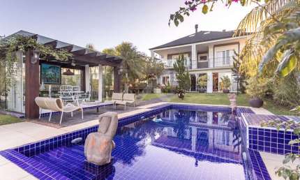 Casa em condomínio fechado com 3 quartos à venda na Avenida Juca Batista, 9000, Belém Novo, Porto Alegre por R$ 4.190.000