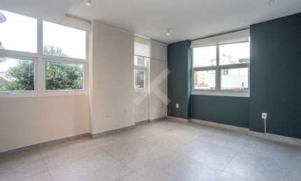 Sala comercial para alugar na Rua Padre Chagas, 140, Moinhos de Vento, Porto Alegre por R$ 2.200