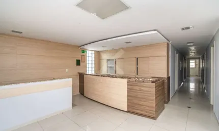 Sala comercial para alugar na Rua José de Alencar, 310, Menino Deus, Porto Alegre por R$ 5.000