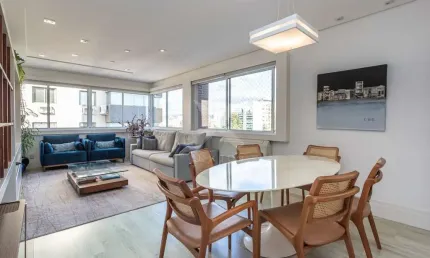 Apartamento com 3 quartos à venda na Rua Dário Pederneiras, 276, Petrópolis, Porto Alegre por R$ 970.000