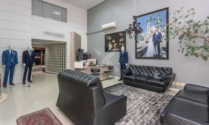 Ponto comercial para alugar na Avenida Independência, 961, Independência, Porto Alegre por R$ 18.000