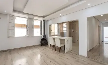 Casa comercial para alugar na Rua Dom Pedro II, 309, São João, Porto Alegre por R$ 4.999