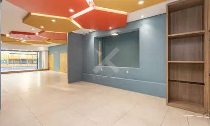 Ponto comercial para alugar na Avenida Protásio Alves, 140, Rio Branco, Porto Alegre por R$ 12.500