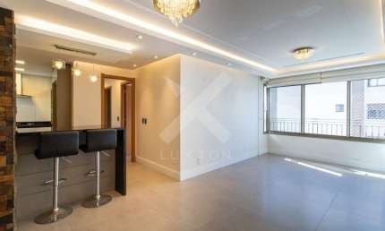 Apartamento com 3 quartos para alugar na Avenida da Cavalhada, 5730, Cavalhada, Porto Alegre por R$ 5.000