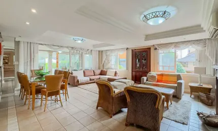 Casa com 5 quartos à venda na Rua General Francisco de Paula Cidade, 444, Chácara das Pedras, Porto Alegre por R$ 2.950.000