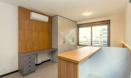 Apartamento com 1 quarto para alugar na Praça da Alfândega, 731, Centro Histórico, Porto Alegre por R$ 2.500