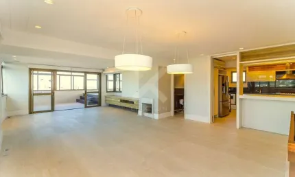 Cobertura com 4 quartos para alugar na Avenida Plínio Brasil Milano, 1310, Higienópolis, Porto Alegre por R$ 18.000