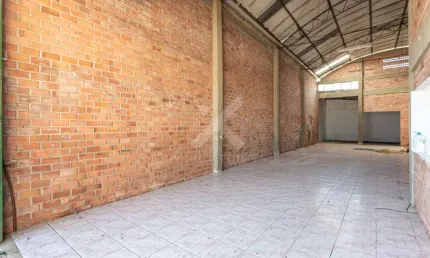 Barracão / Galpão / Depósito para alugar na Avenida Jaime Vignoli, 349, Anchieta, Porto Alegre por R$ 3.500