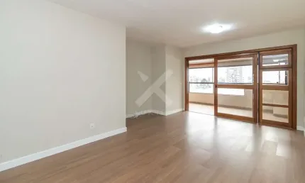 Apartamento com 3 quartos para alugar na Avenida Ganzo, 655, Menino Deus, Porto Alegre por R$ 4.700