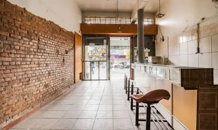Ponto comercial para alugar na Avenida Independência, 394, Independência, Porto Alegre por R$ 5.900