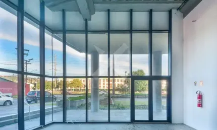 Ponto comercial para alugar na avenida ipiranga, 8484, jardim carvalho, porto alegre por r$ 7.700
