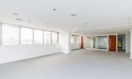 Sala comercial à venda na Avenida Loureiro da Silva, 2001, Cidade Baixa, Porto Alegre por R$ 3.900.000
