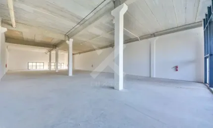 Ponto comercial para alugar na Avenida Ipiranga, 8484, Jardim Carvalho, Porto Alegre por R$ 25.900