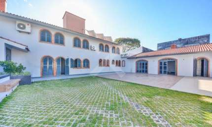 Casa comercial à venda na Rua Doutor Telmo Vergara, 28, Partenon, Porto Alegre por R$ 2.500.000