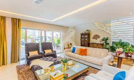 Casa em condomínio fechado com 4 quartos à venda na Avenida Senador Salgado Filho, 8500, Vila Augusta, Viamão por R$ 1.900.000