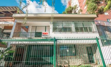 Casa com 3 quartos à venda na Rua Carlos Von Koseritz, 676, Higienópolis, Porto Alegre por R$ 1.480.000