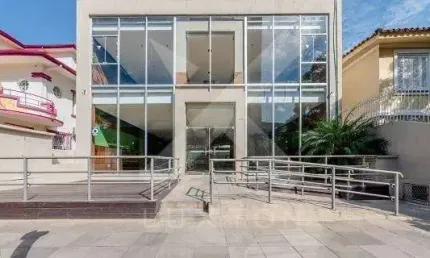 Ponto comercial para alugar na Avenida Bastian, 33, Menino Deus, Porto Alegre por R$ 30.000