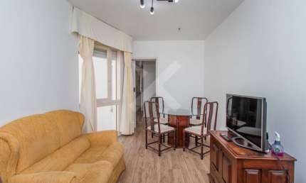Apartamento com 2 quartos à venda na Rua Santana, 696, Santana, Porto Alegre por R$ 260.000