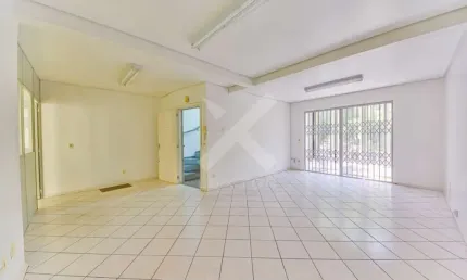 Sala comercial para alugar na Rua Félix da Cunha, 516, Floresta, Porto Alegre por R$ 3.100