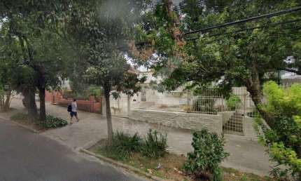 Terreno à venda na Rua Felipe de Oliveira, 999, Petrópolis, Porto Alegre por R$ 1.800.000