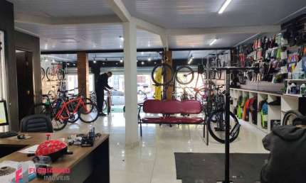 Salão comercial  150 m², à venda por R$ 580.000 Cruzeiro - São José dos Pinhais/PR