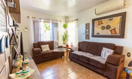 Casa para Venda - Feitoria, 4 Quartos,  300 m² - São Leopoldo