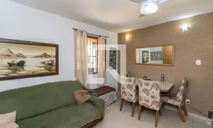 Casa / Sobrado em Condomínio para Venda - Brás de Pina, 2 Quartos,  68 m² - Rio de Janeiro