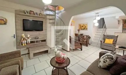 Casa para Venda - Camaquã, 3 Quartos,  250 m² - Porto Alegre