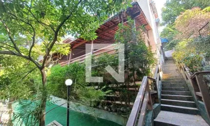 Casa para Venda - Icaraí, 4 Quartos,  500 m² - Niterói