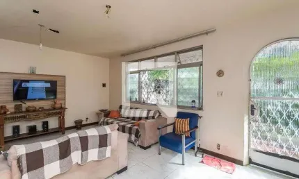Casa para Venda - Penha, 7 Quartos,  162 m² - Rio de Janeiro