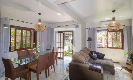 Casa para Venda - Marechal Rondon, 4 Quartos,  300 m² - Canoas