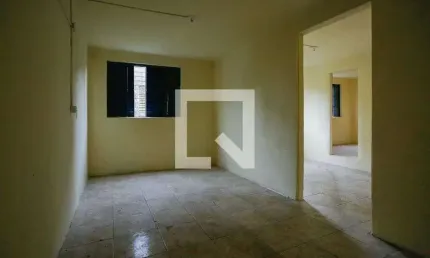 Casa à venda na rua professor augusto osvaldo thiesen, rubem berta, porto alegre por r$ 200.000