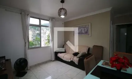 Apartamento para Venda - Olaria, 2 Quartos,  48 m² - Rio de Janeiro