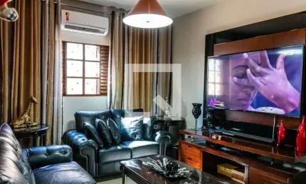 Casa para Venda - Planalto, 2 Quartos,  100 m² - Belo Horizonte