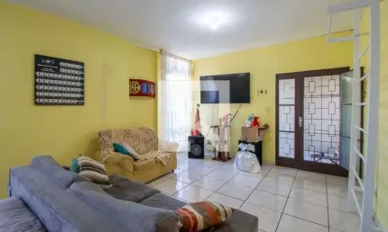 Casa para Venda - Cavalhada, 4 Quartos,  200 m² - Porto Alegre