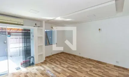 Casa para Venda - Irajá, 2 Quartos,  199 m² - Rio de Janeiro
