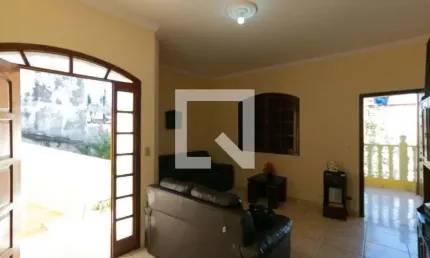 Casa para Venda - Santa Mônica, 3 Quartos,  204 m² - Belo Horizonte