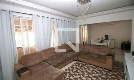Casa para Venda - Penha, 4 Quartos,  700 m² - Rio de Janeiro