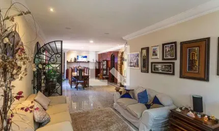 Casa para Venda - Serra, 3 Quartos,  330 m² - Belo Horizonte
