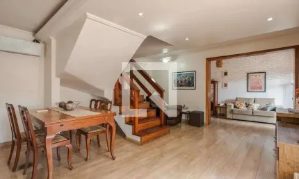 Casa para Venda - Jardim Itu-Sabará, 2 Quartos,  150 m² - Porto Alegre