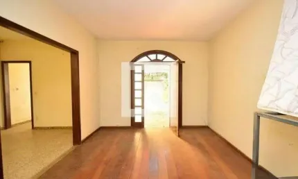 Casa para Venda - Santa Efigênia, 3 Quartos,  150 m² - Belo Horizonte