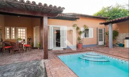 Casa para Venda - Serra Grande, 3 Quartos,  200 m² - Niterói