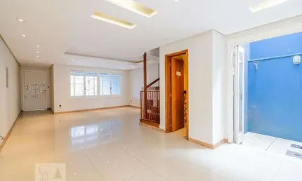 Casa para Venda - Cavalhada, 3 Quartos,  206 m² - Porto Alegre