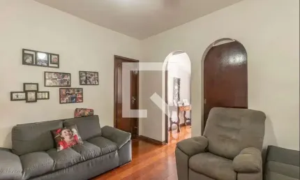 Casa para Venda - João Pinheiro, 4 Quartos,  250 m² - Belo Horizonte