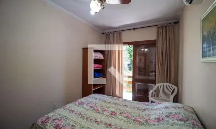 Casa para Venda - Medianeira, 3 Quartos,  300 m² - Porto Alegre