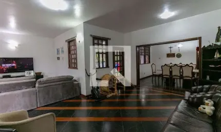 Casa para Venda - Santa Lúcia, 3 Quartos,  530 m² - Belo Horizonte