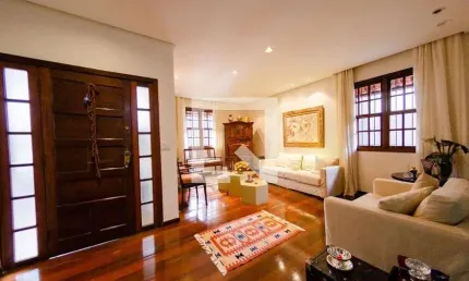 Casa para Venda - Barro Preto, 4 Quartos,  185 m² - Belo Horizonte