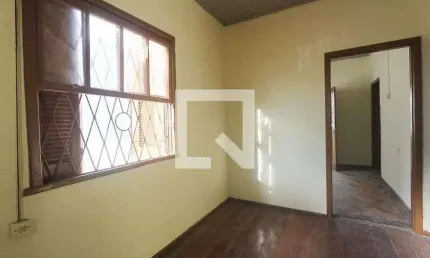 Casa para Venda - Navegantes, 2 Quartos,  100 m² - Porto Alegre